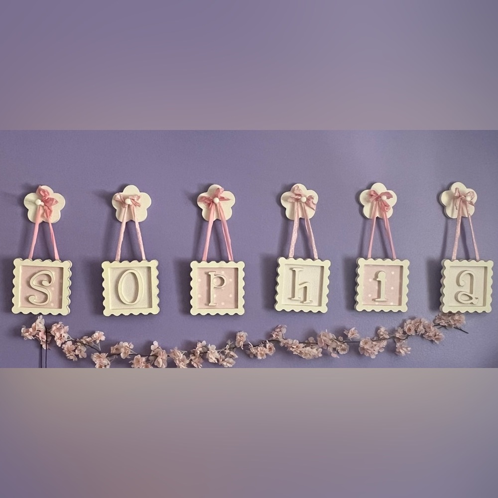 RARE Unique Scalloped Wooden Framed Letters!